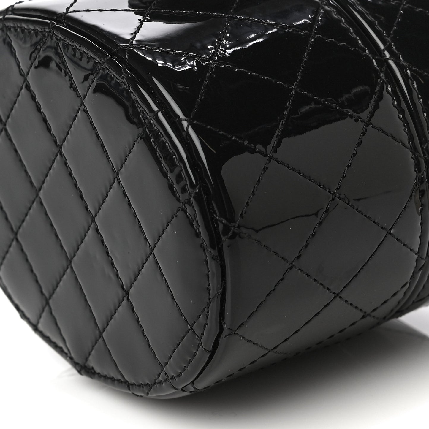 Patent Quilted Round Small Vanity With Chain Black