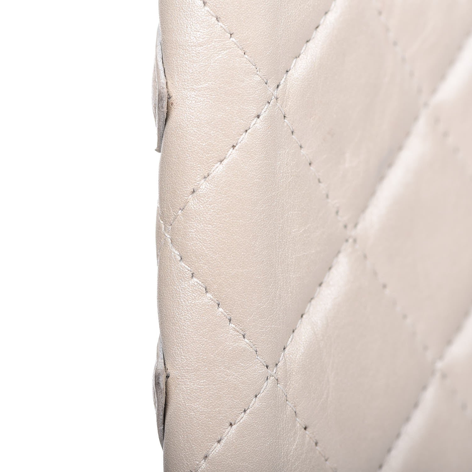 Chanel Aged Calfskin Quilted Cambon Quilted Yen Wallet Pearl 18 of 19