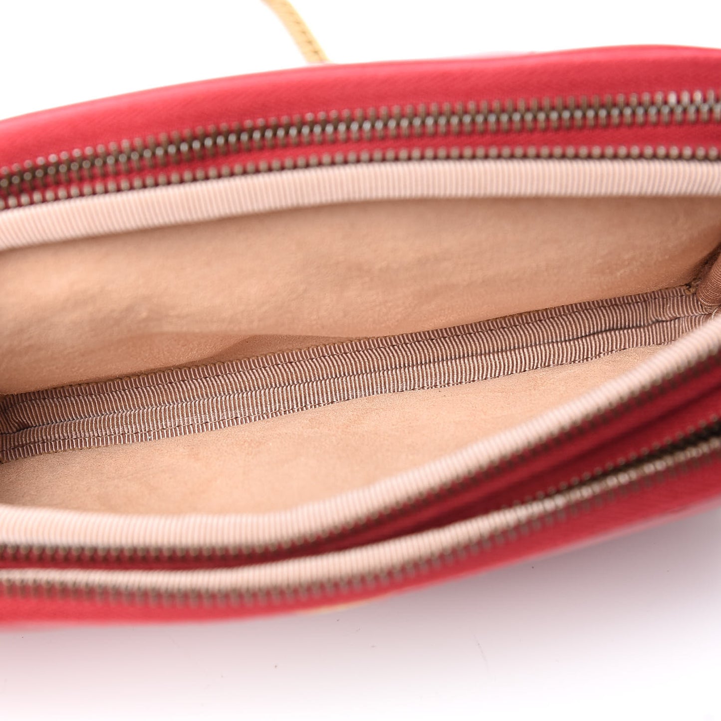 Calfskin Matelasse Mini GG Marmont Chain Crossbody Bag Hibiscus Red