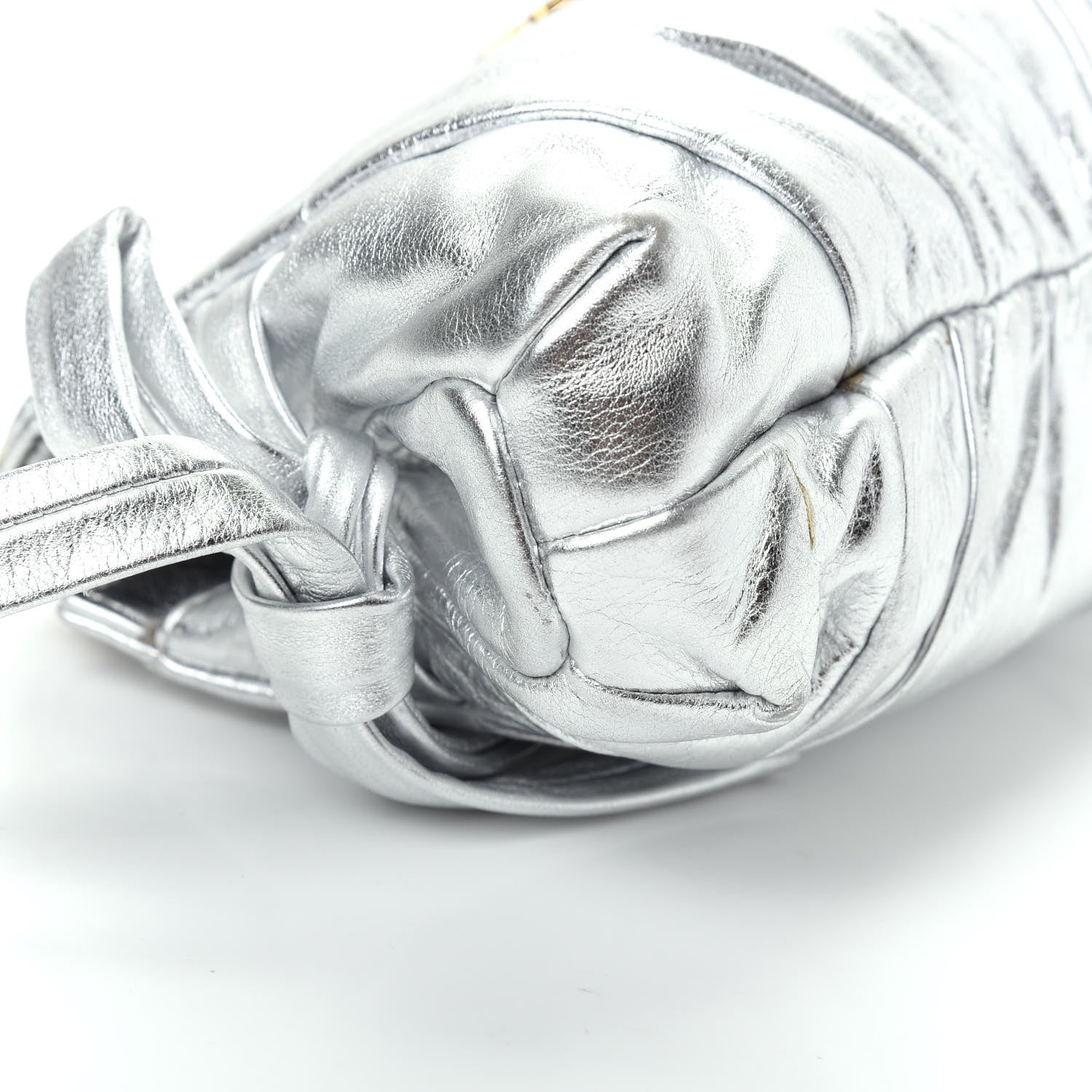 Gucci Metallic Calfskin Hysteria Clutch Silver 6 of 10