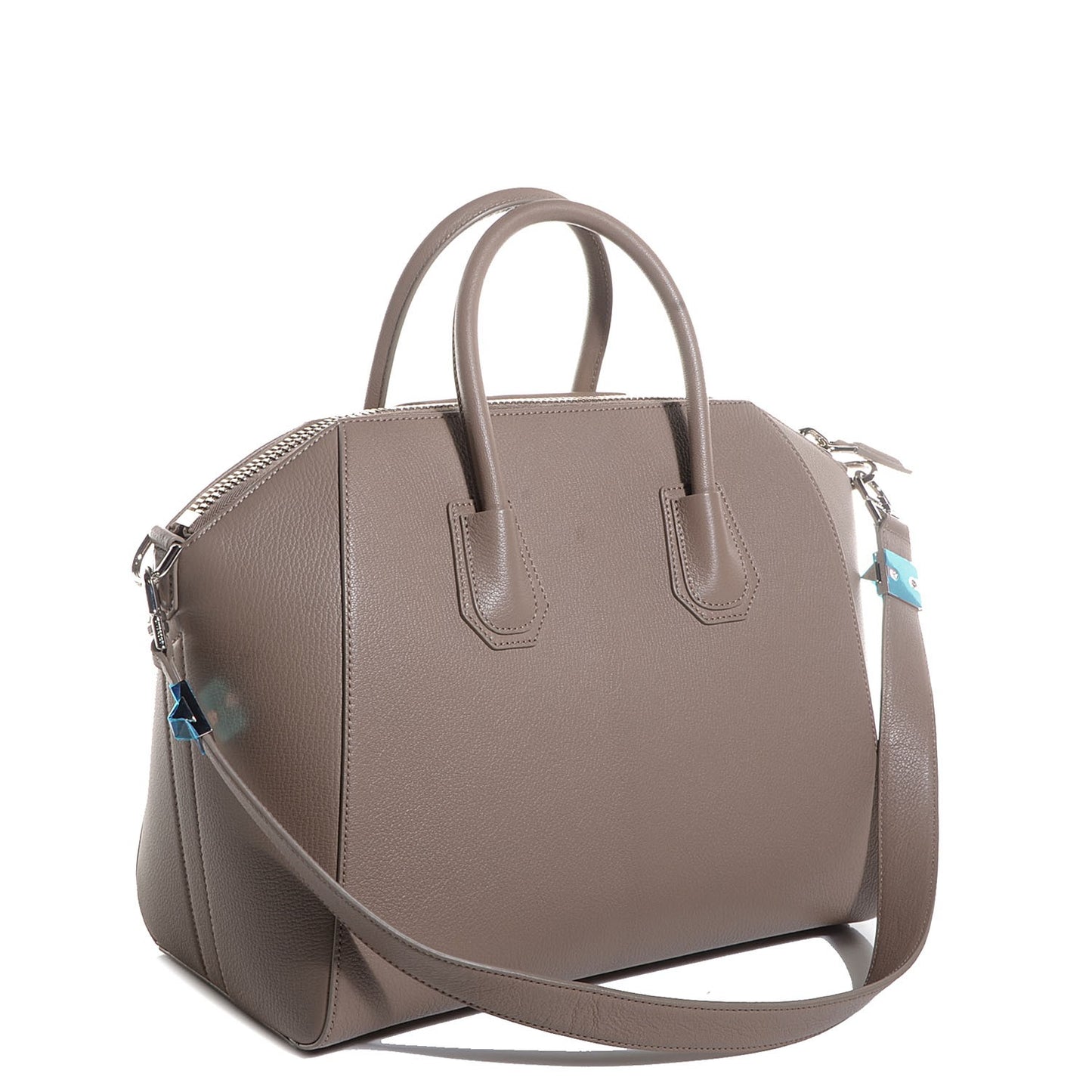 Sugar Goatskin Medium Antigona Sand