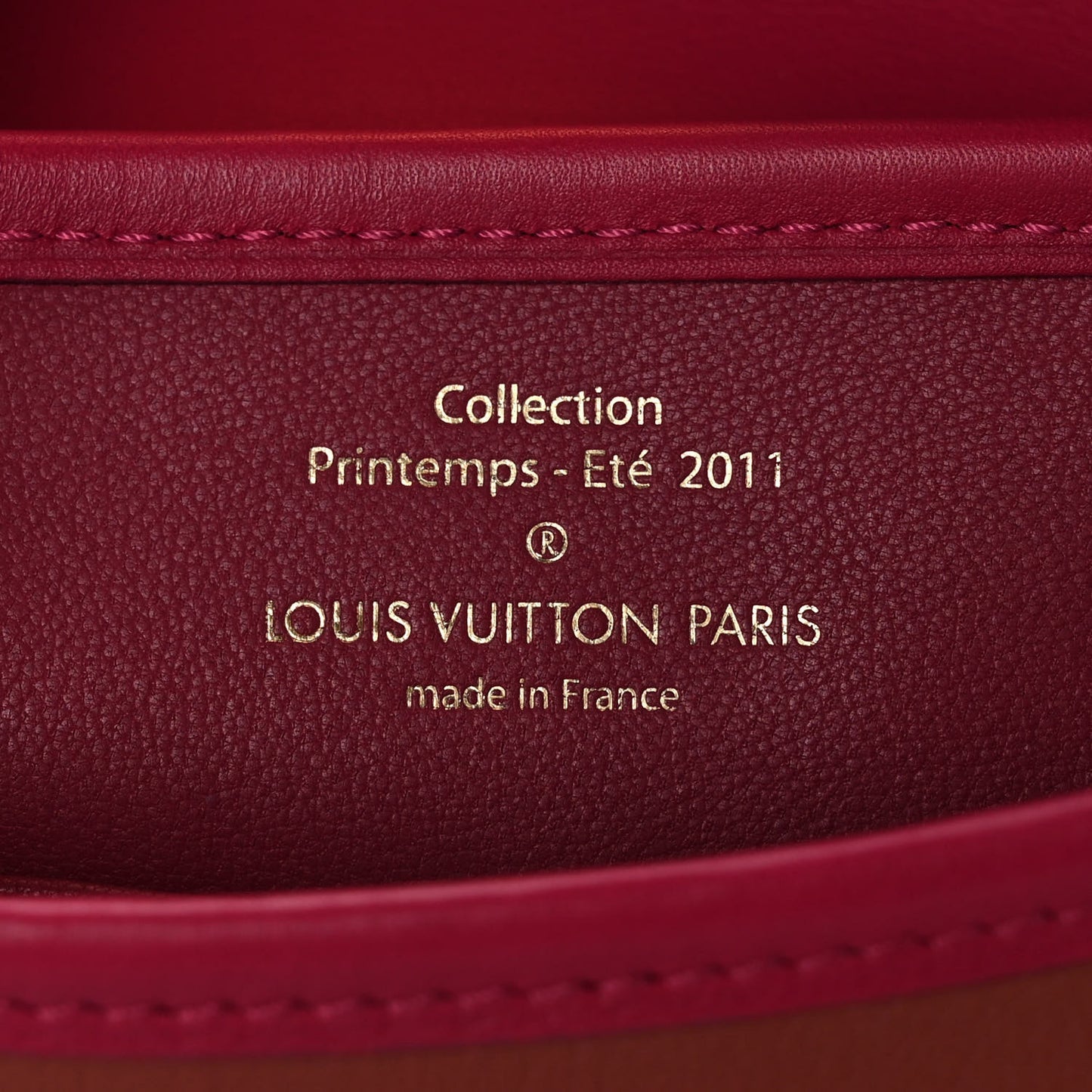 Cuir Art Déco Baguette Terre Framboise