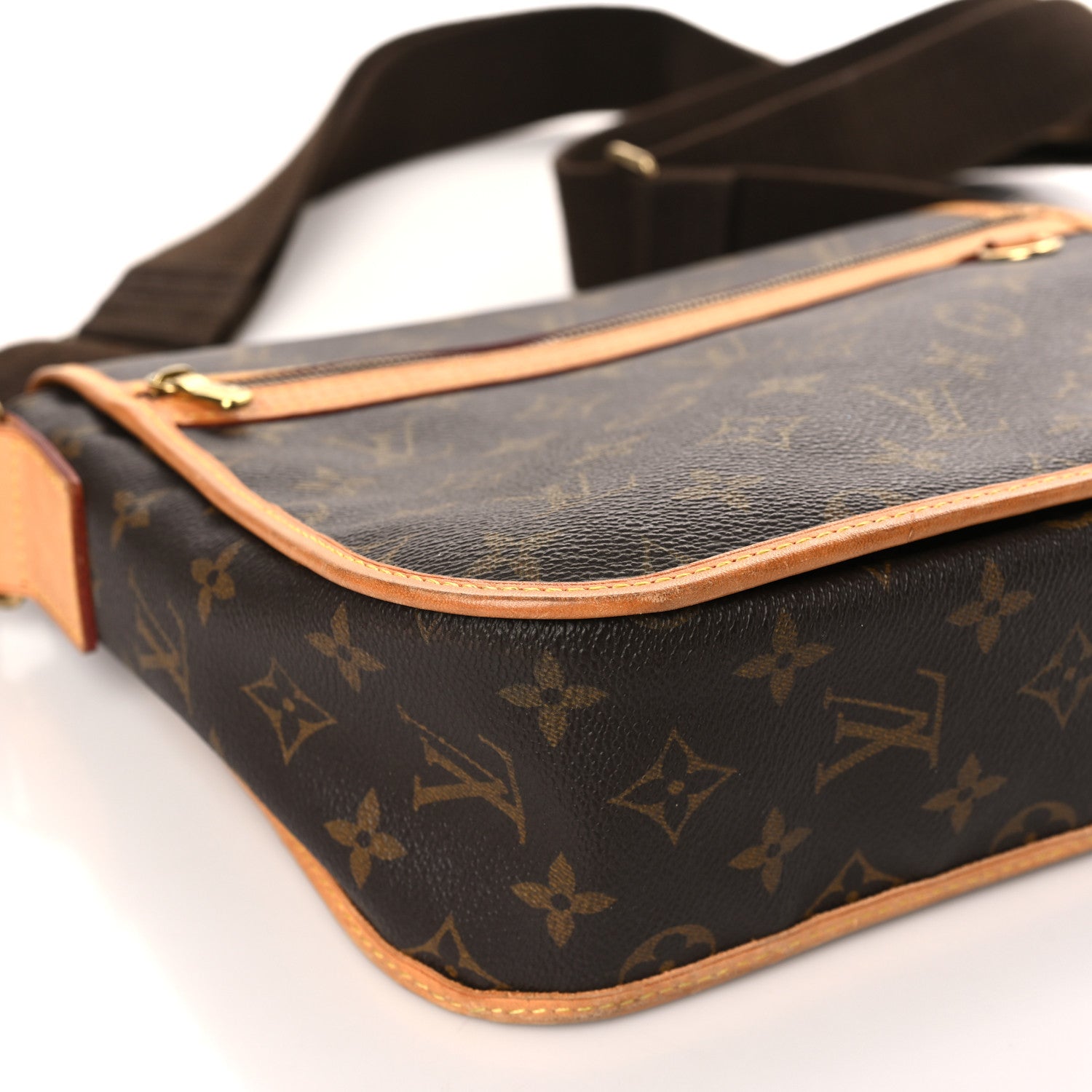 Louis Vuitton Monogram Bosphore PM Messenger 7 of 9