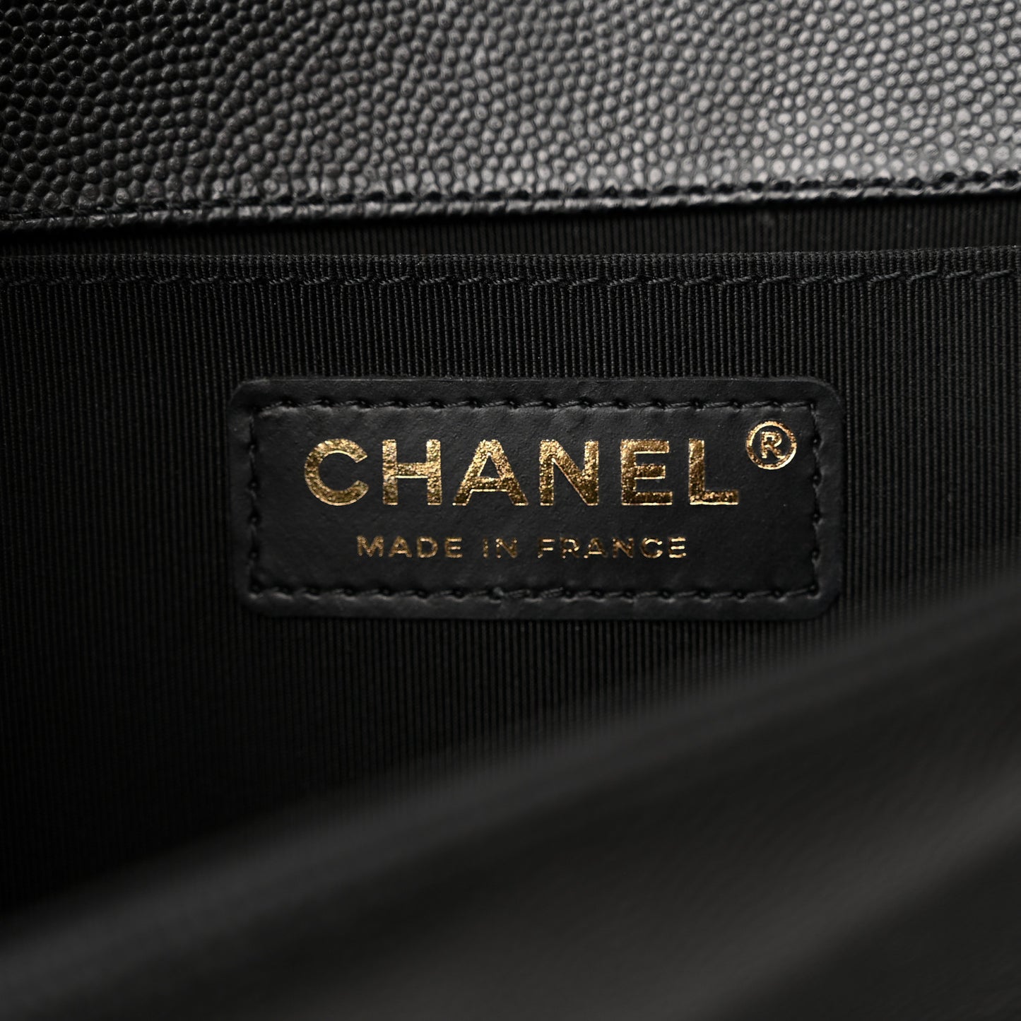 Caviar Quilted Medium Boy Flap Black