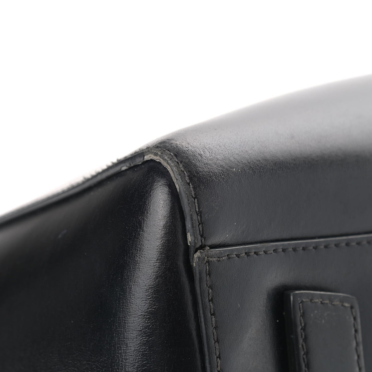 Shiny Lord Calfskin Medium Antigona Black
