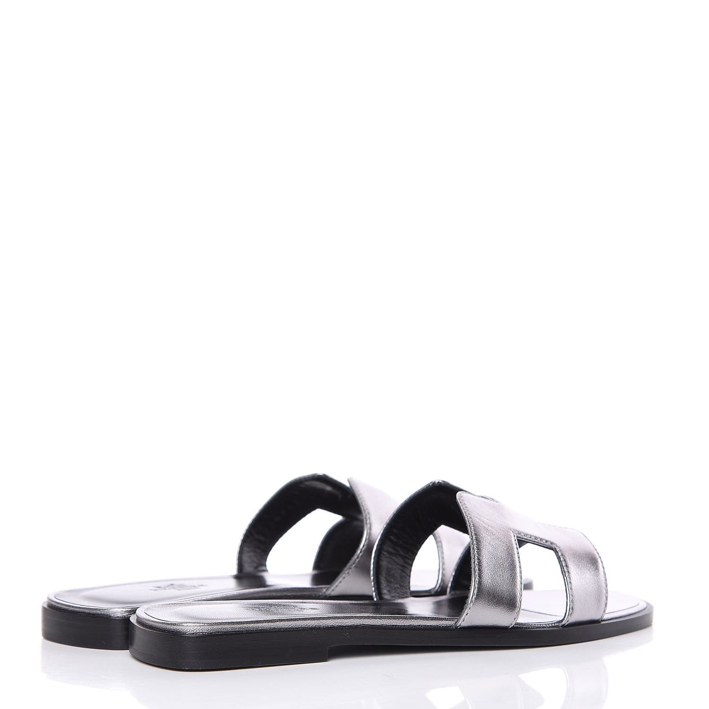 Metallic Nappa Calfskin Oran Sandals 36 Argent