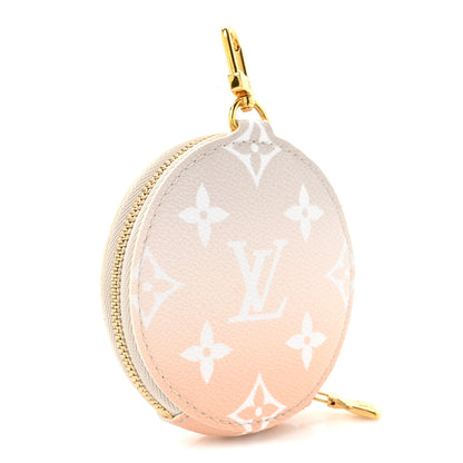 Louis Vuitton Monogram Giant By The Pool Multi Pochette Accessories Round Coin Purse Brume 3 of 6