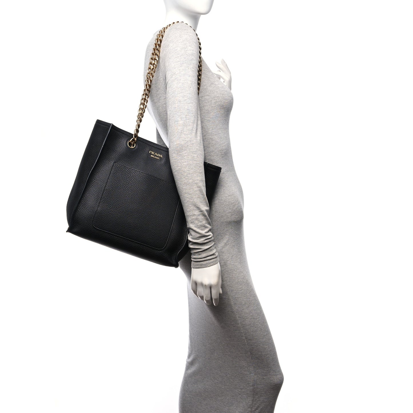 Vitello Daino Chain Shopping Tote Black