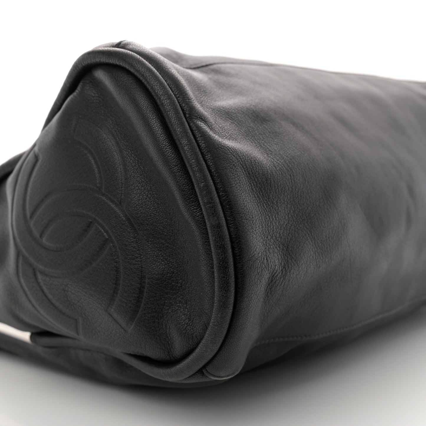Lambskin Large Ultimate Soft Tote Black