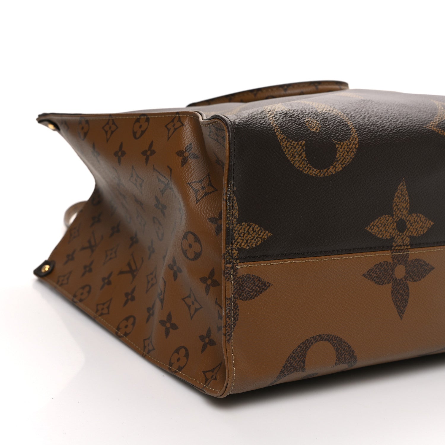 Louis Vuitton Reverse Monogram Giant Onthego GM 9 of 12