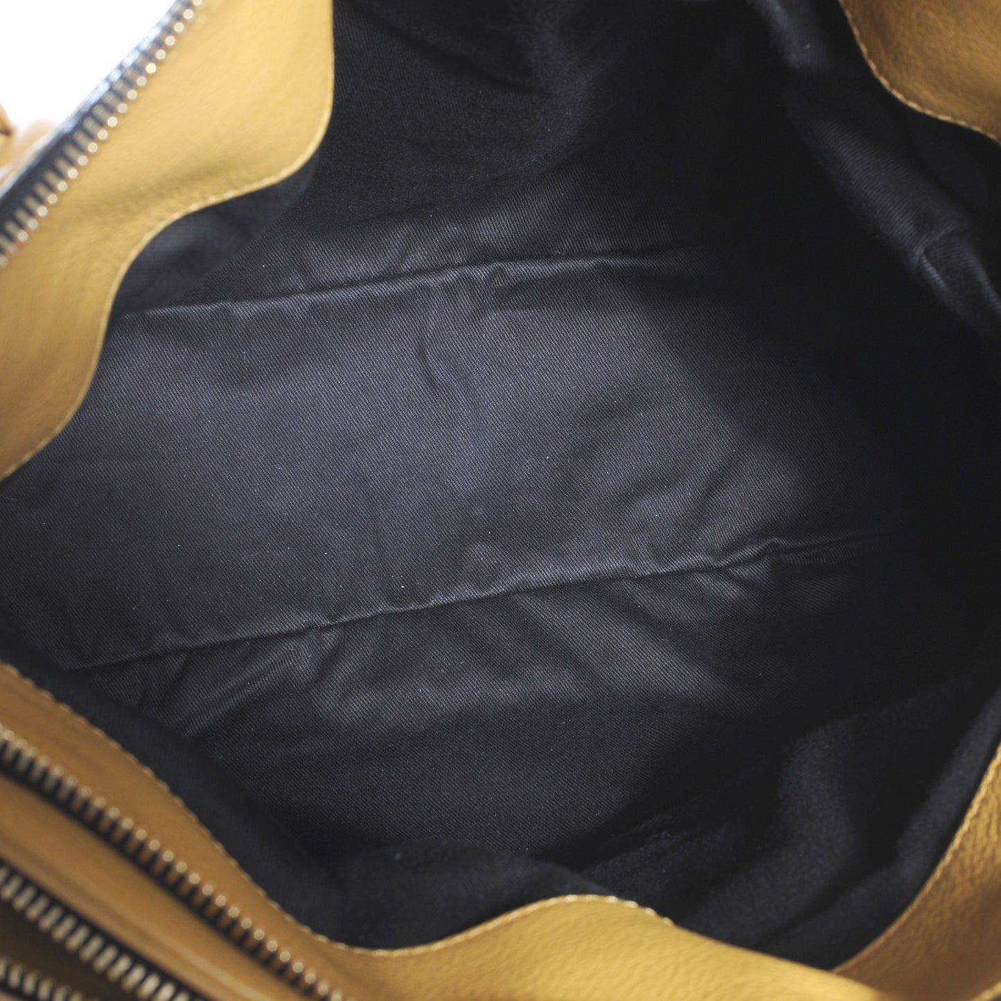 Leather Cary Zipped Shoulder Bag Pollen