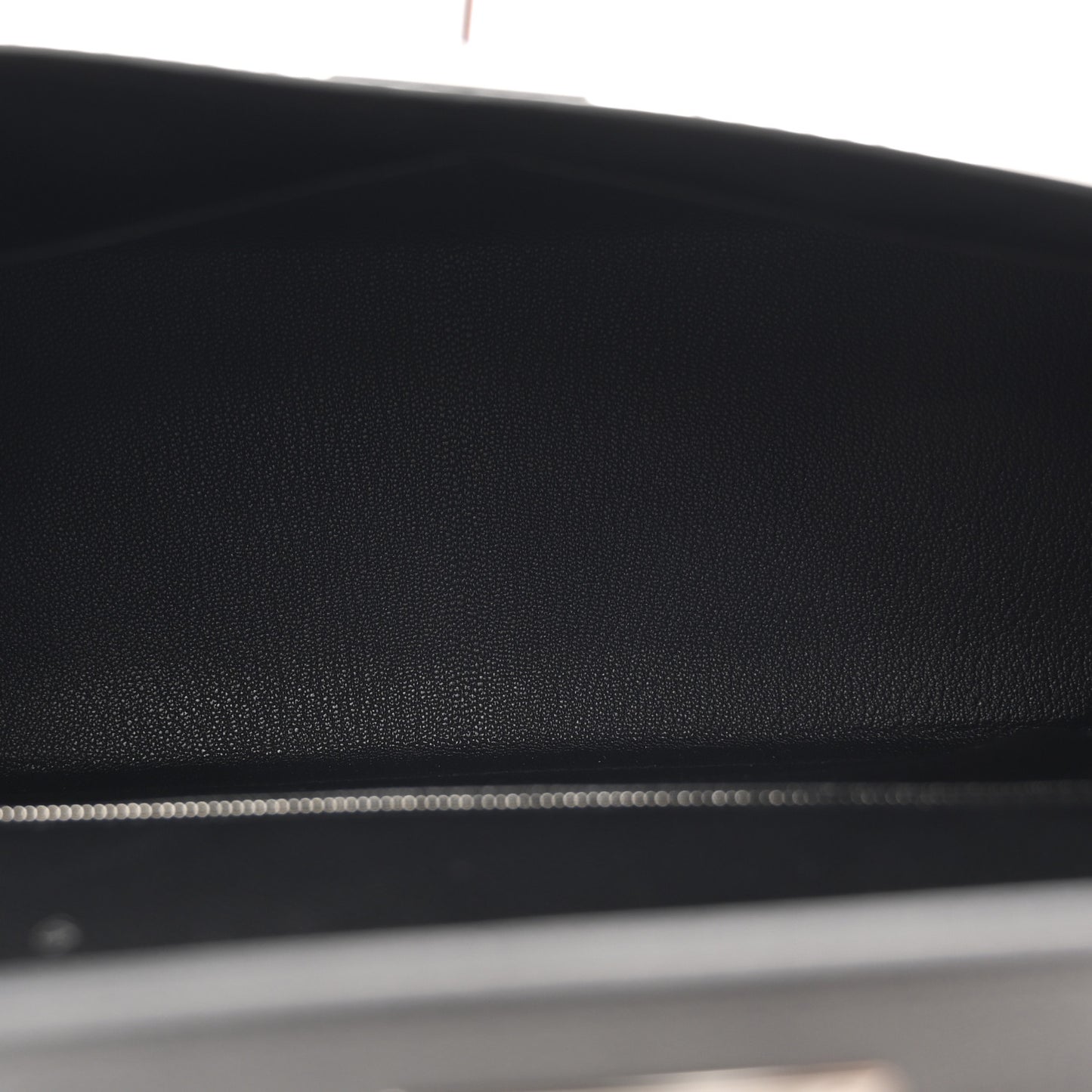 Epsom Kelly Sellier 28 Black