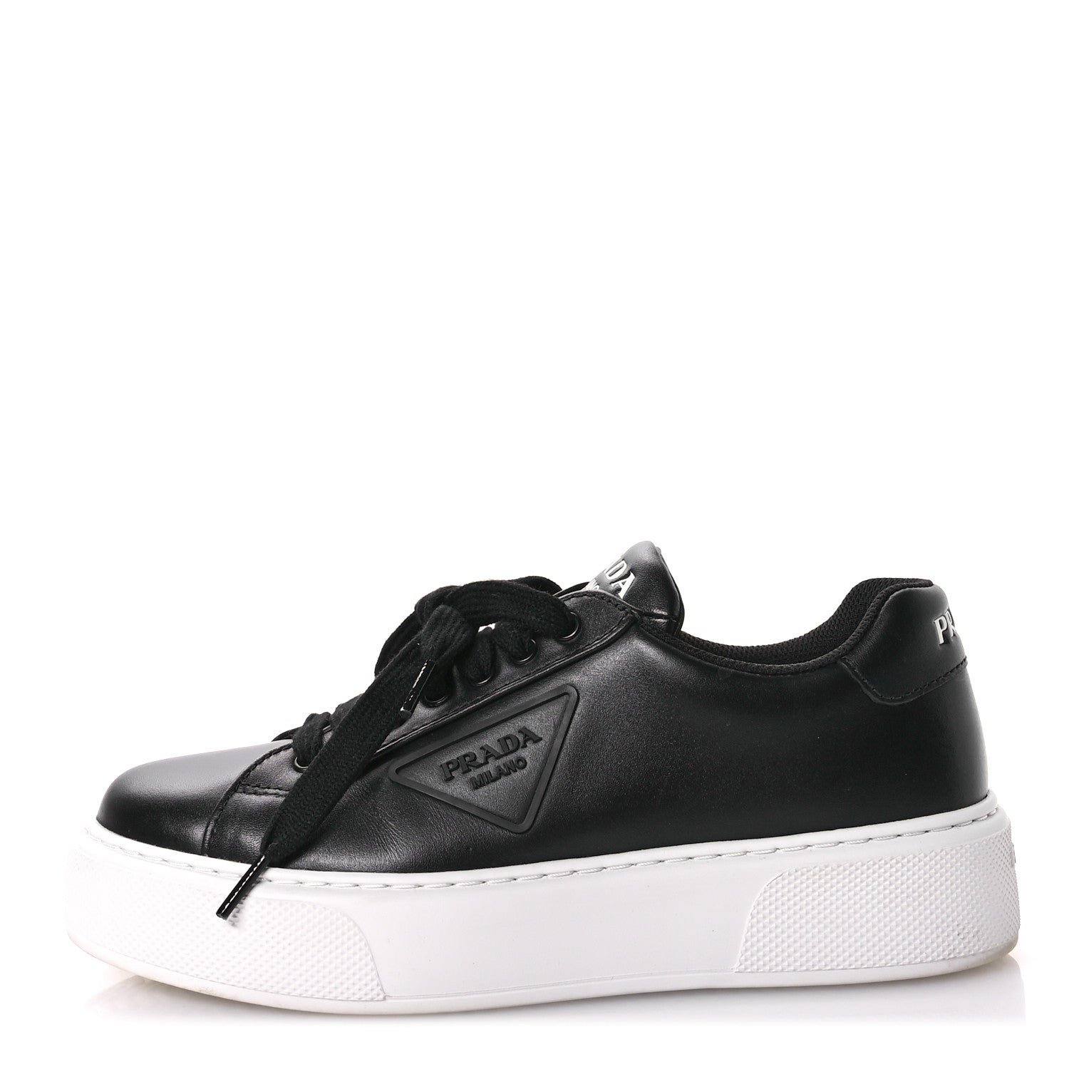 Prada Vitello Soft Logo Mens Low Top Sneakers 6.5 Black White 1 of 8