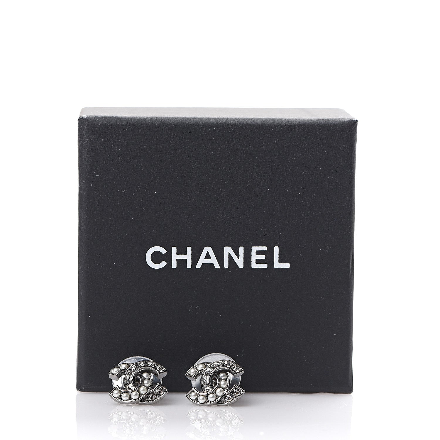 Chanel Pearl Crystal CC Earrings Ruthenium 5 of 5