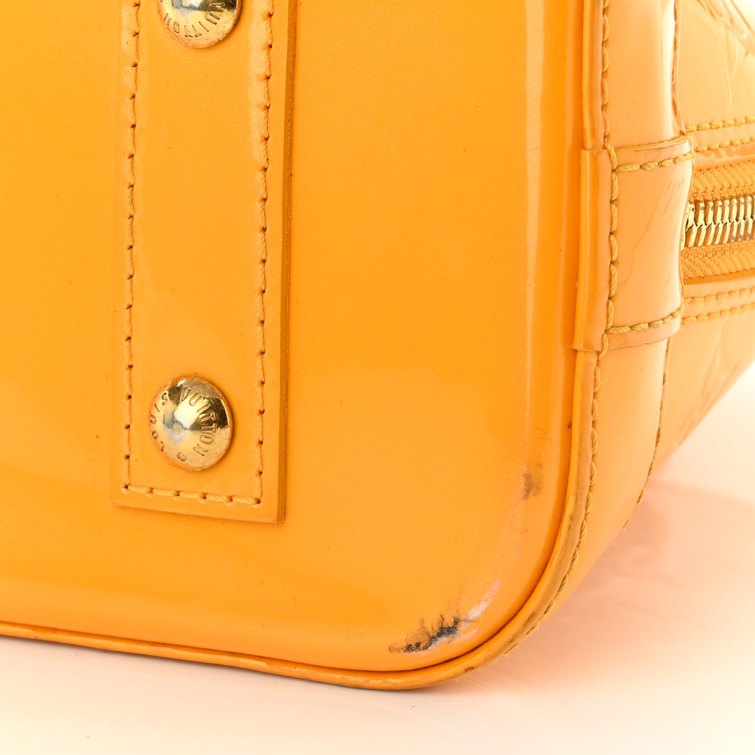 Louis Vuitton Vernis Alma BB Jaune Passion 17 of 18