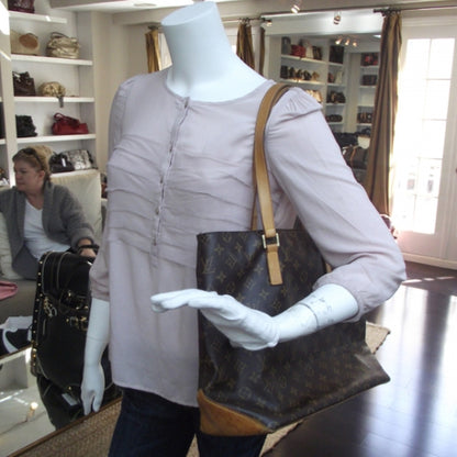 Louis Vuitton Monogram Cabas Mezzo 2 of 9