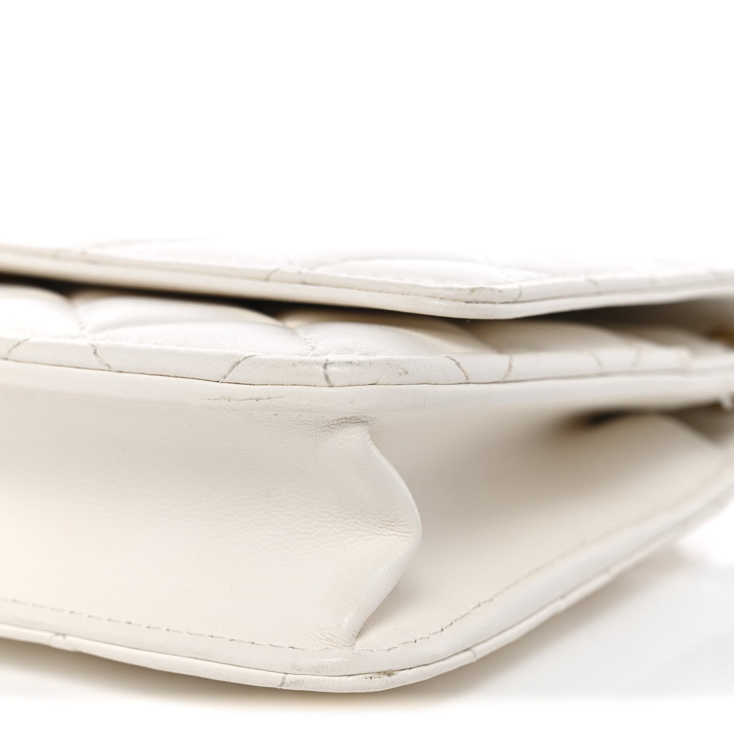 Lambskin Quilted CC Pearl Crush Wallet on Chain WOC White