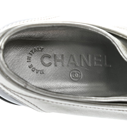 Chanel Metallic Lambskin Patent Cap Toe CC Sneakers 38.5 Silver Black 7 of 13