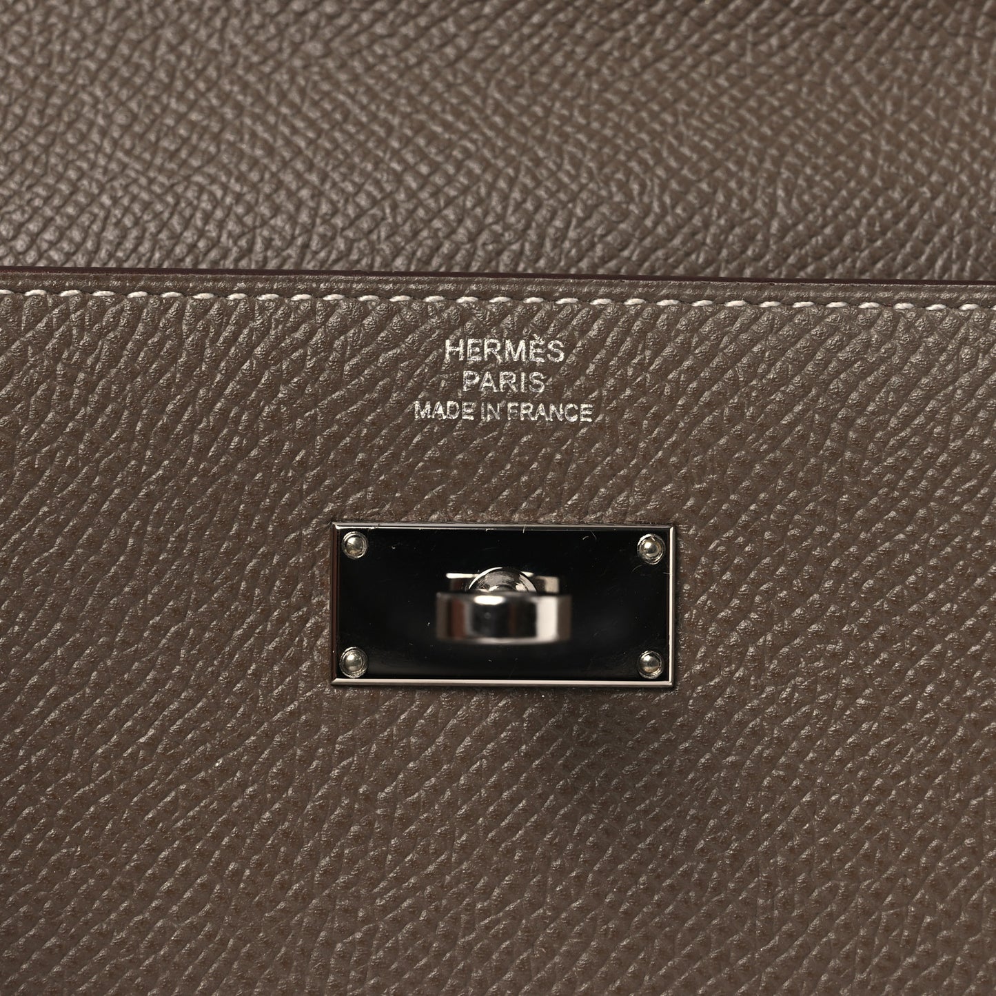 Epsom Kelly Longue Wallet Etoupe
