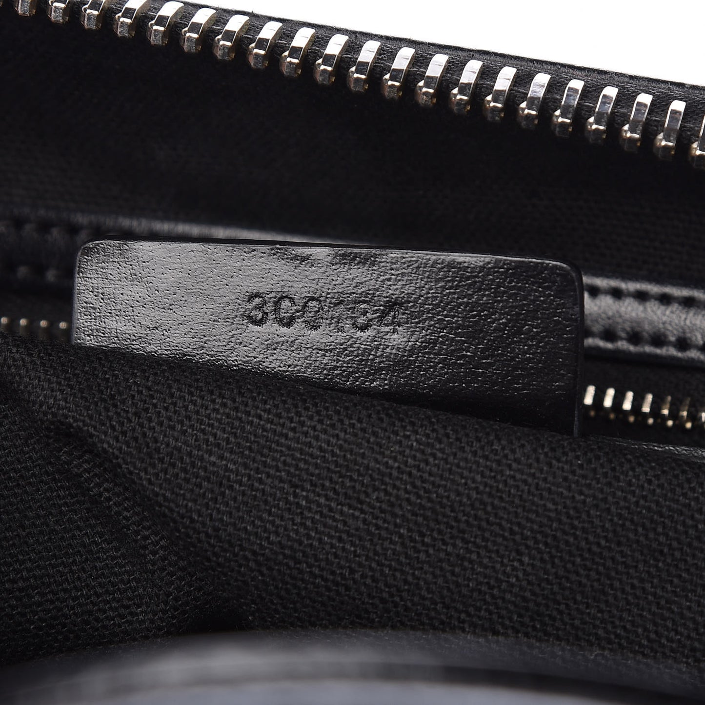 Shiny Lord Calfskin Medium Antigona Black