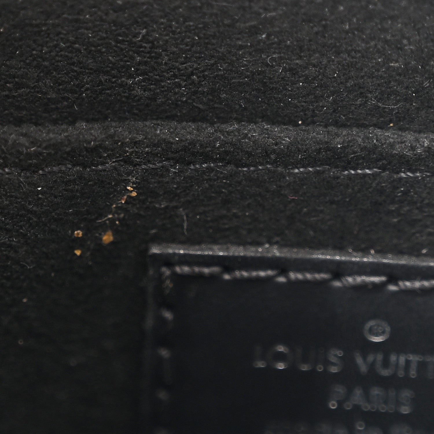 Louis Vuitton Epi Petit Sac Plat Black 10 of 10