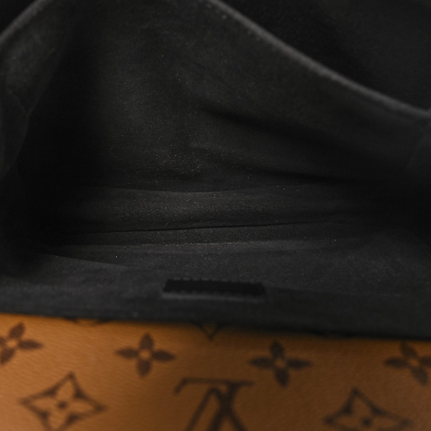Reverse Monogram Pochette Metis