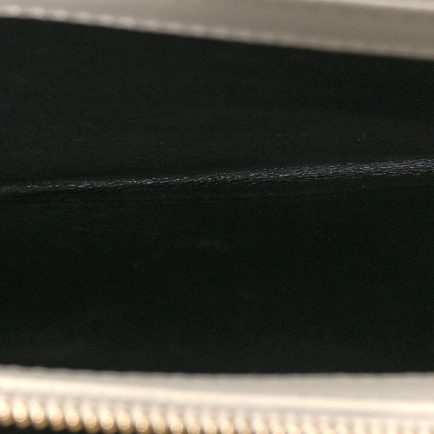 Saint Laurent Grain De Poudre Matelasse Chevron Monogram Chain Wallet Crema Soft 5 of 10