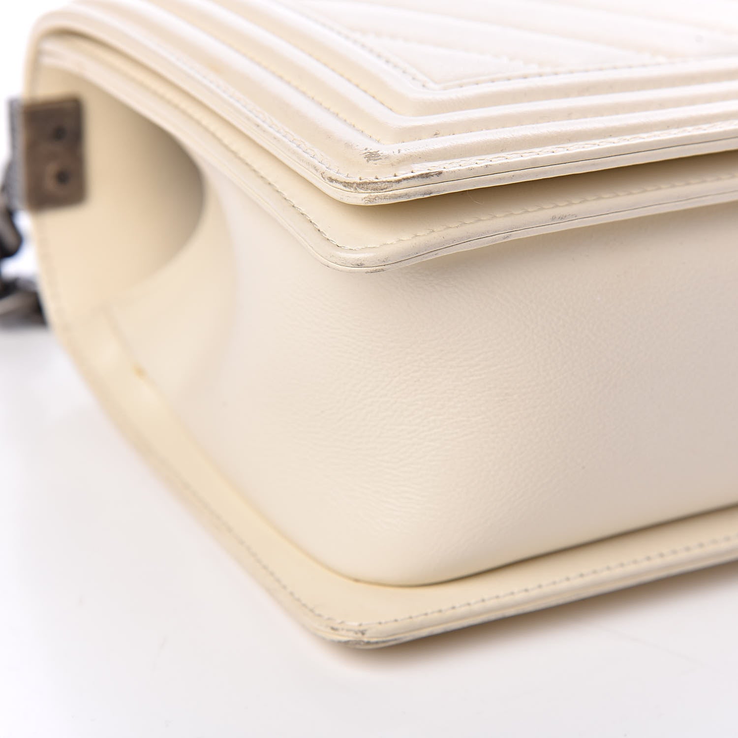 Chanel Calfskin Chevron Quilted Medium Boy Flap Ivory 12 of 13