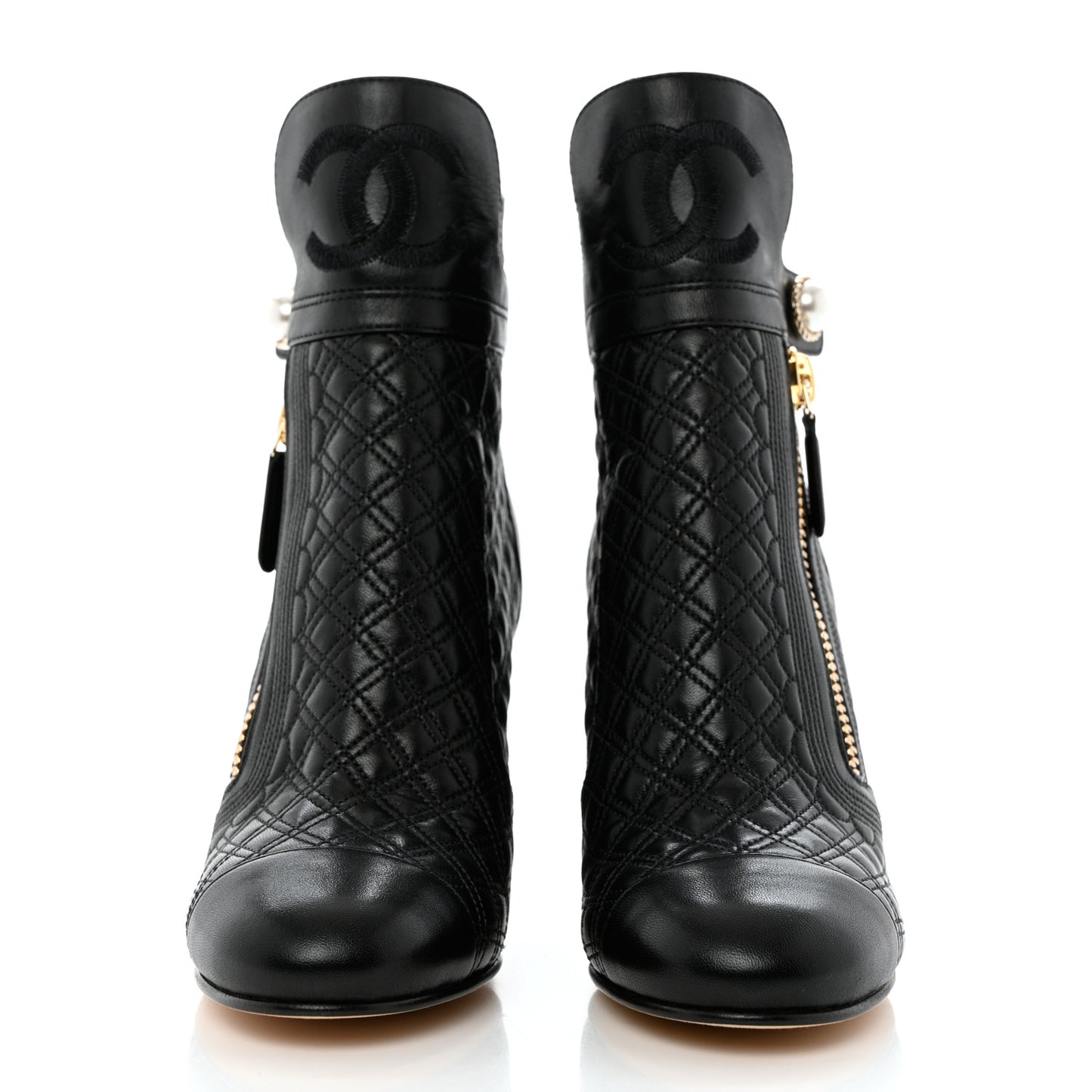 Lambskin Quilted Pearl CC Cap Toe Short Boots 37 Black