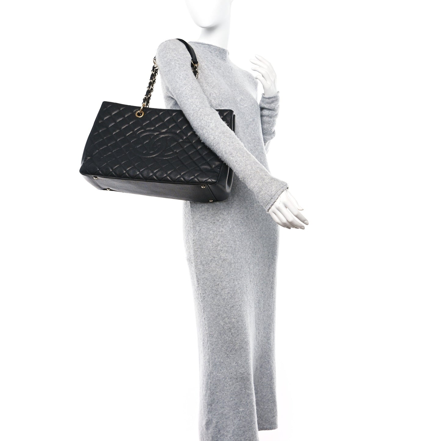 Caviar Quilted XL Grand Shopping Tote GST Black