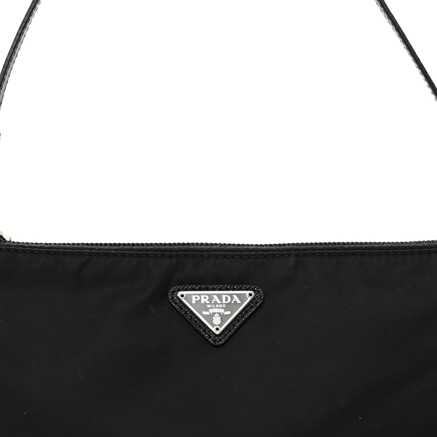 Re-Nylon Vela Pouch Black