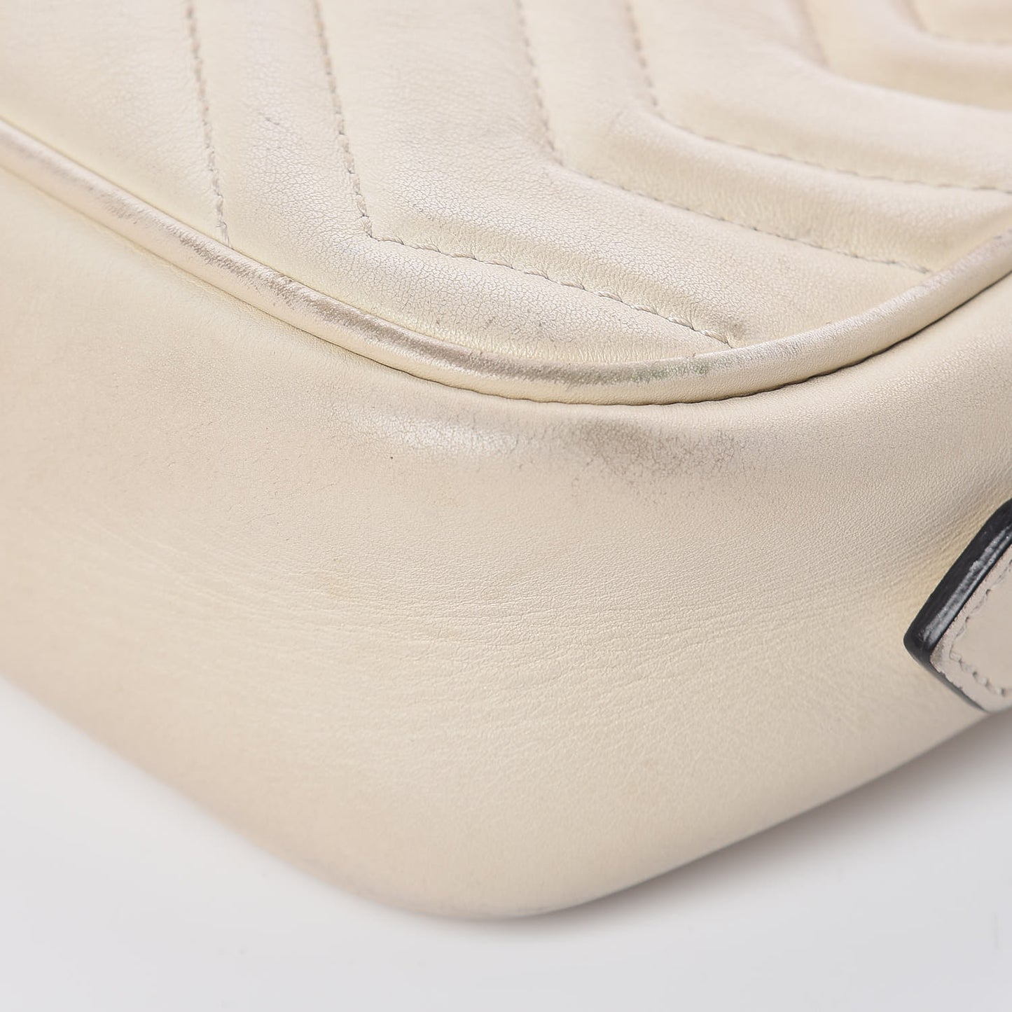 Calfskin Matelasse Mini GG Marmont Chain Shoulder Bag White