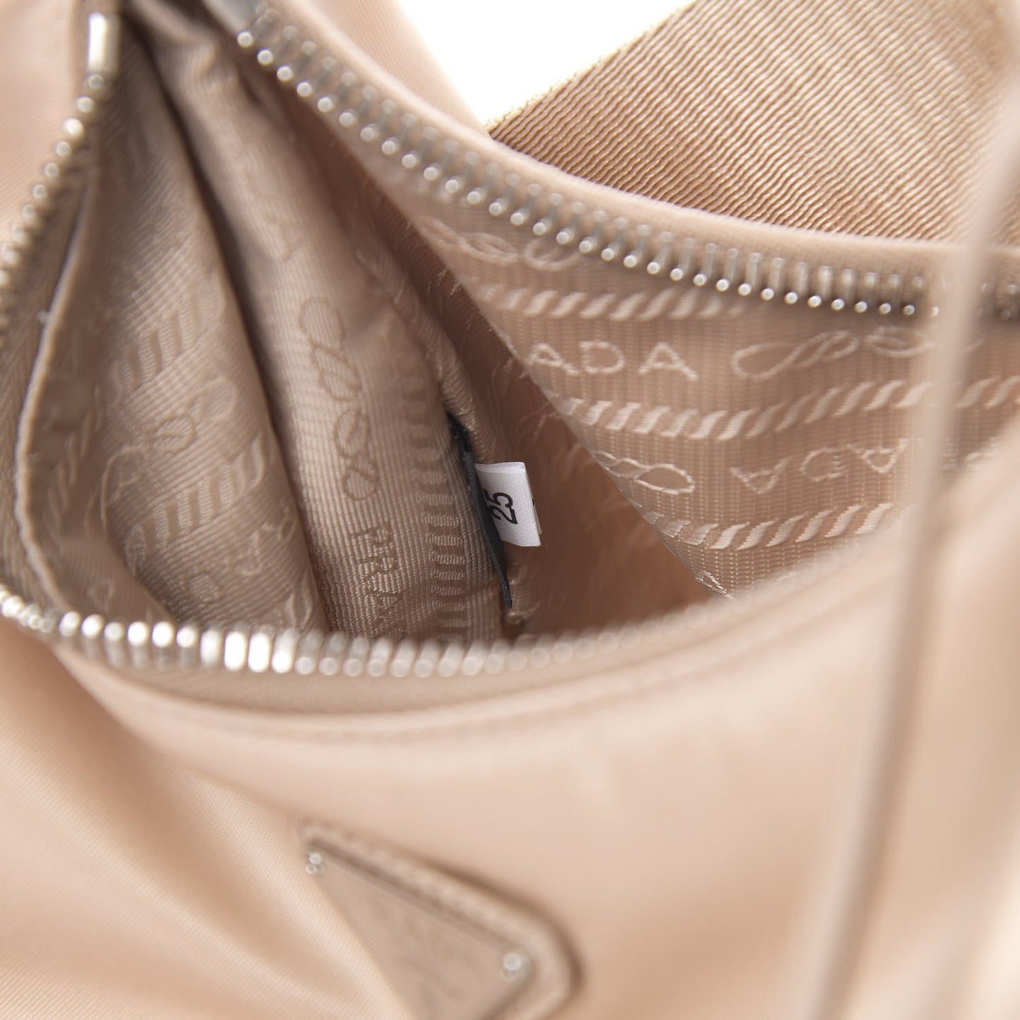 Nylon Re-Edition 2005 Shoulder Bag Cammeo