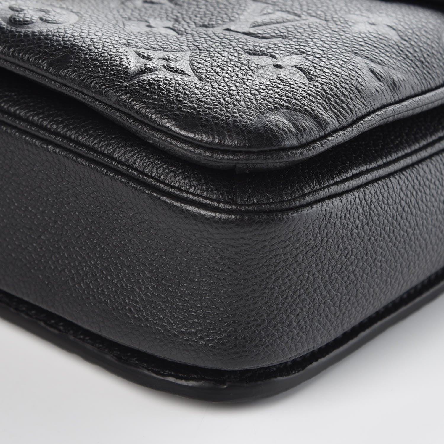 Louis Vuitton Empreinte Pochette Metis Black 9 of 9