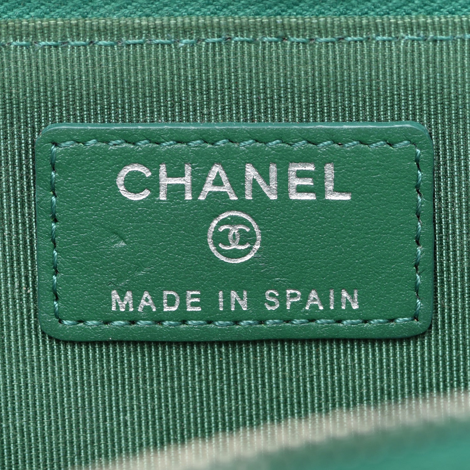 Chanel Caviar Quilted Zipped Key Holder Case Green 6 of 8