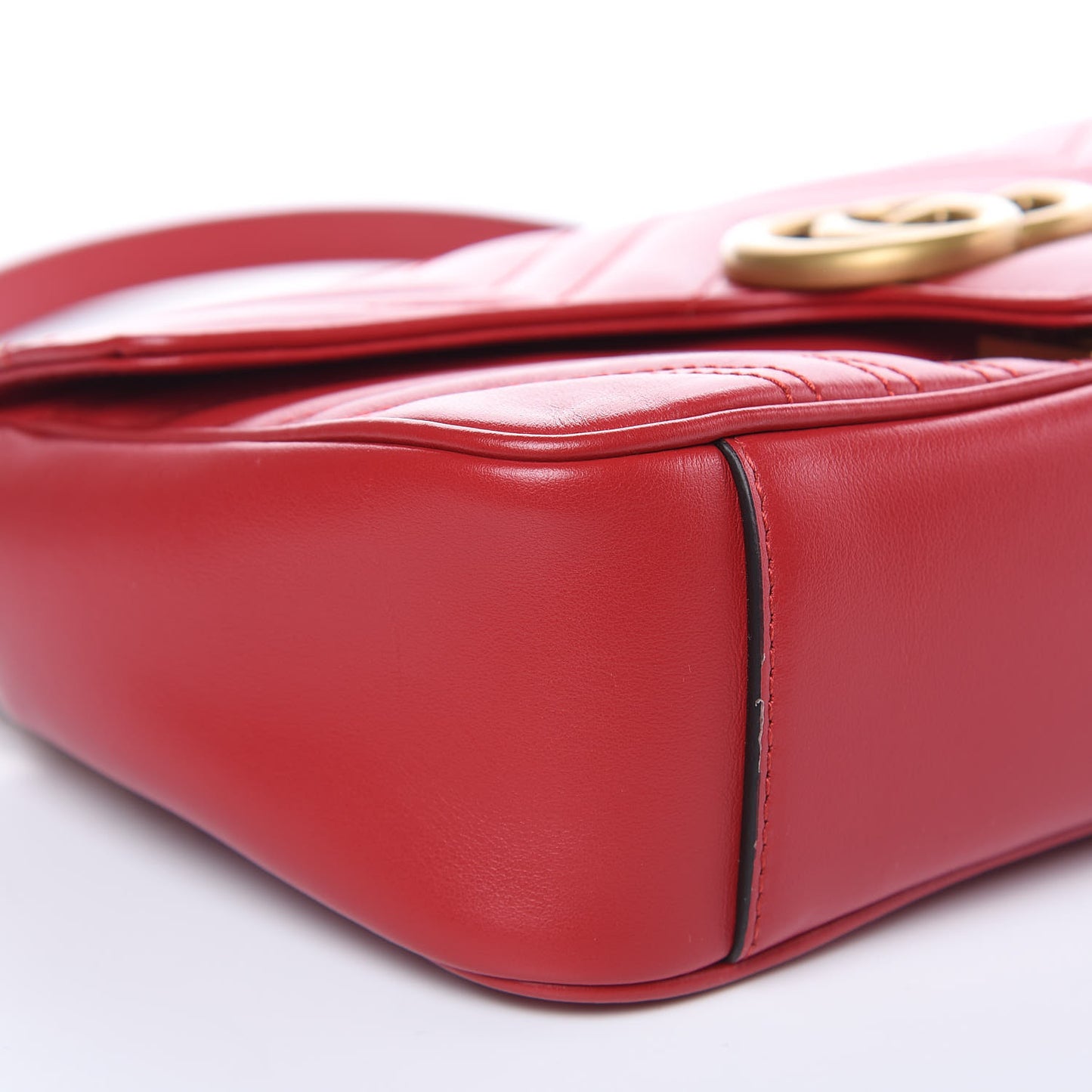 Calfskin Matelasse Small GG Marmont Shoulder Bag Hibiscus Red