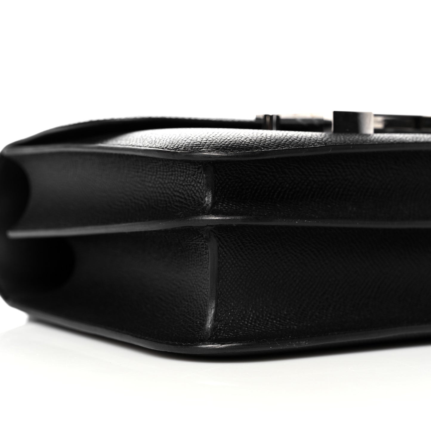 Epsom Constance 24 Black