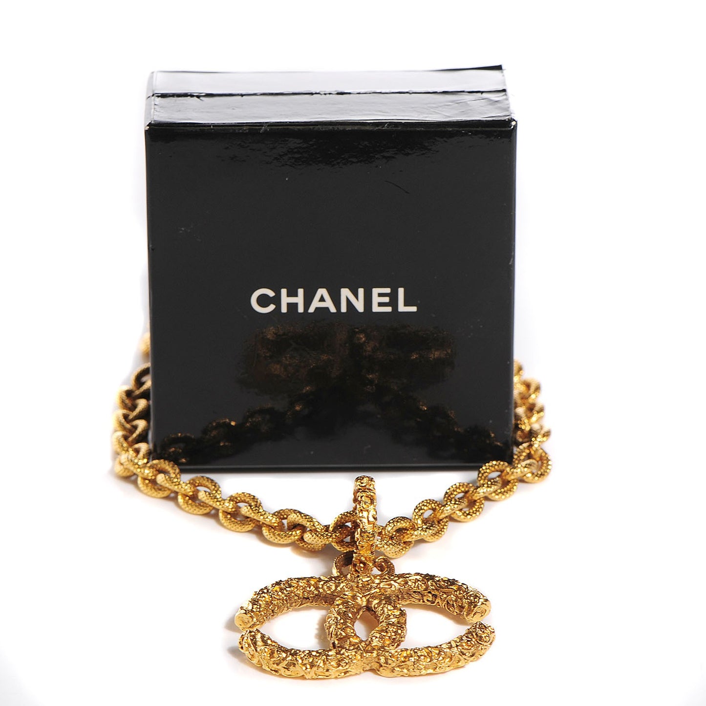 Large Baroque CC Pendant Necklace Gold