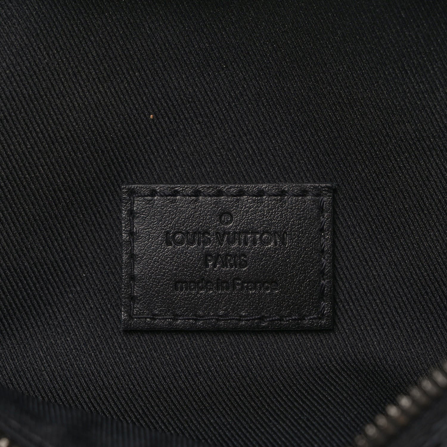 Louis Vuitton Monogram Eclipse Discovery Bumbag 6 of 9