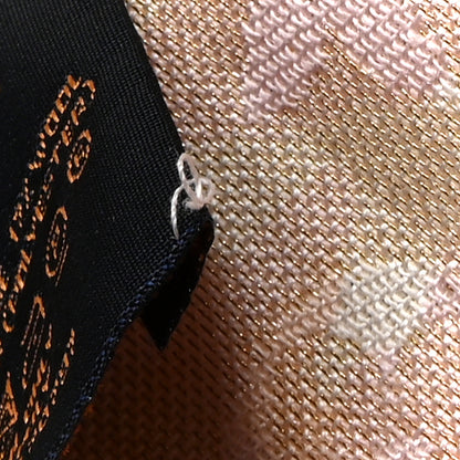 Louis Vuitton Monogram Shine Leogram Shawl Light Pink 7 of 7