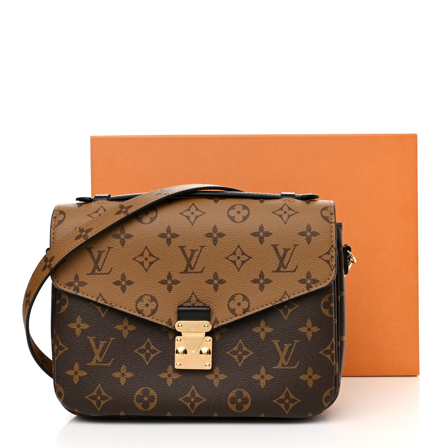 Reverse Monogram Pochette Metis