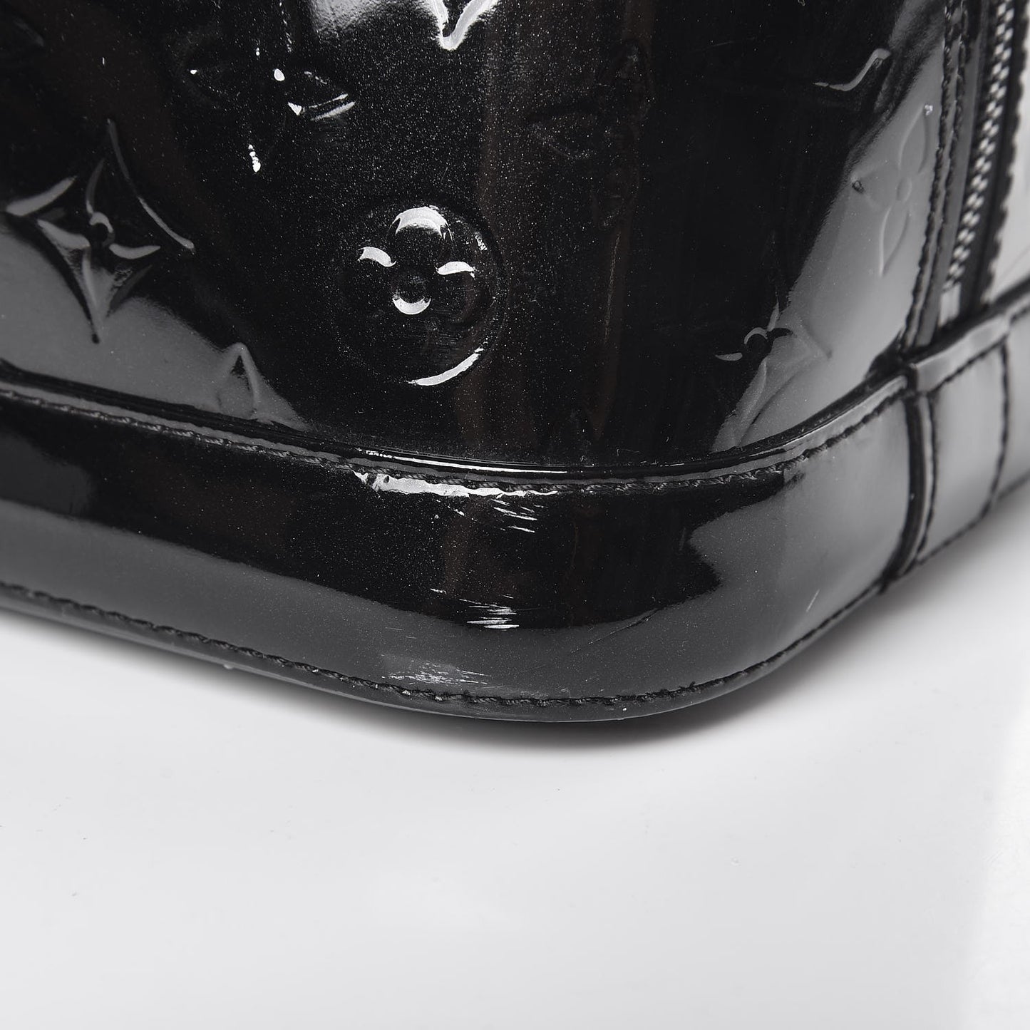 Vernis Alma PM Noir Magnetique