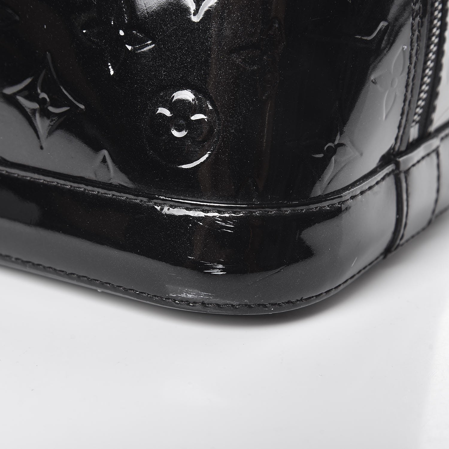 Louis Vuitton Vernis Alma PM Noir Magnetique 13 of 18