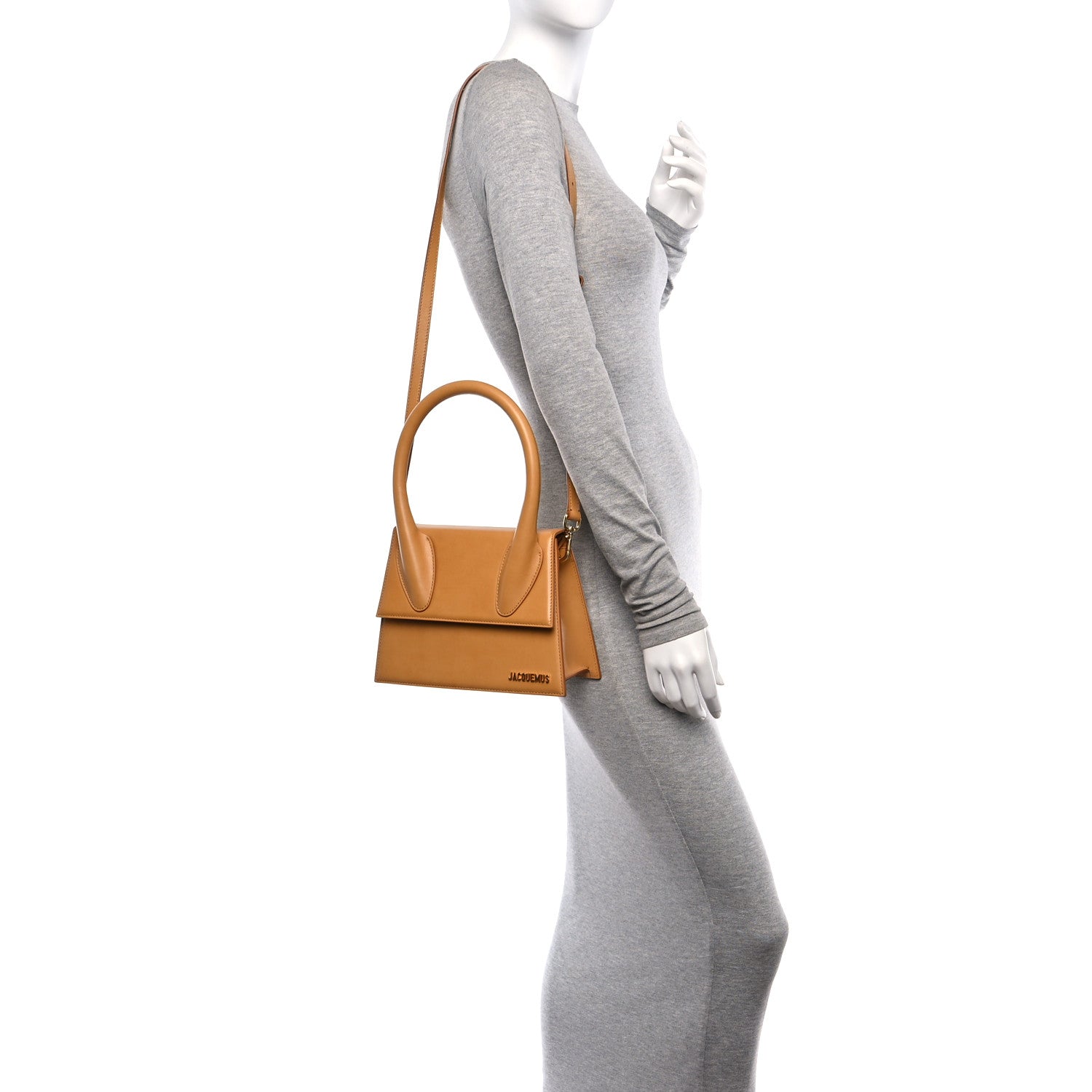 Jacquemus Smooth Calfskin Le Grand Chiquito Beige 2 of 9