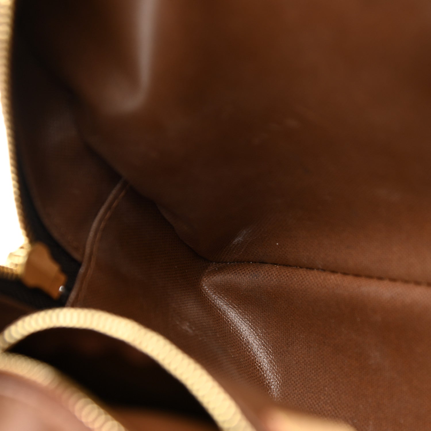 Louis Vuitton Monogram Toiletry Bag 25 9 of 11