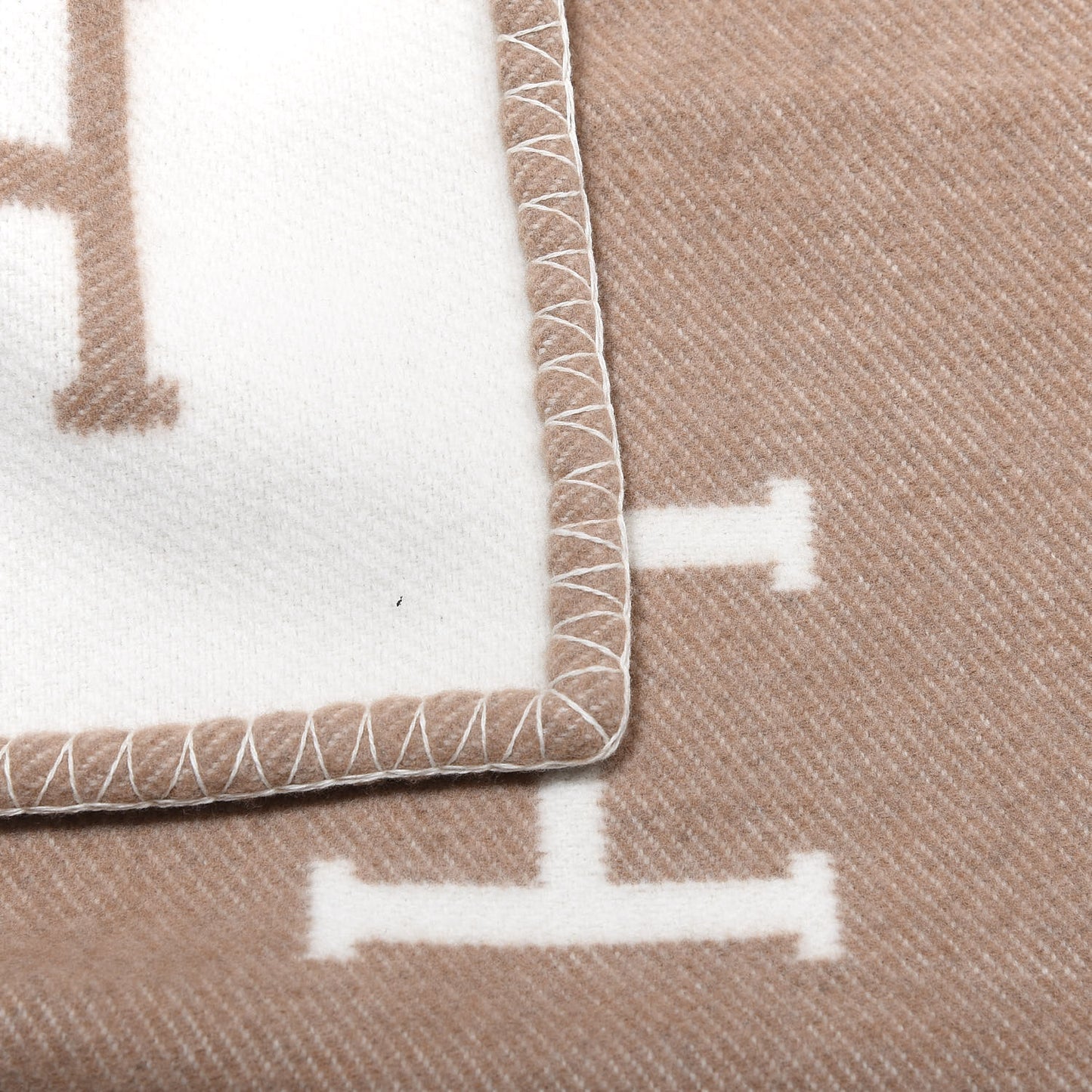 Wool Cashmere Avalon Baby Blanket Noisette Moyen White