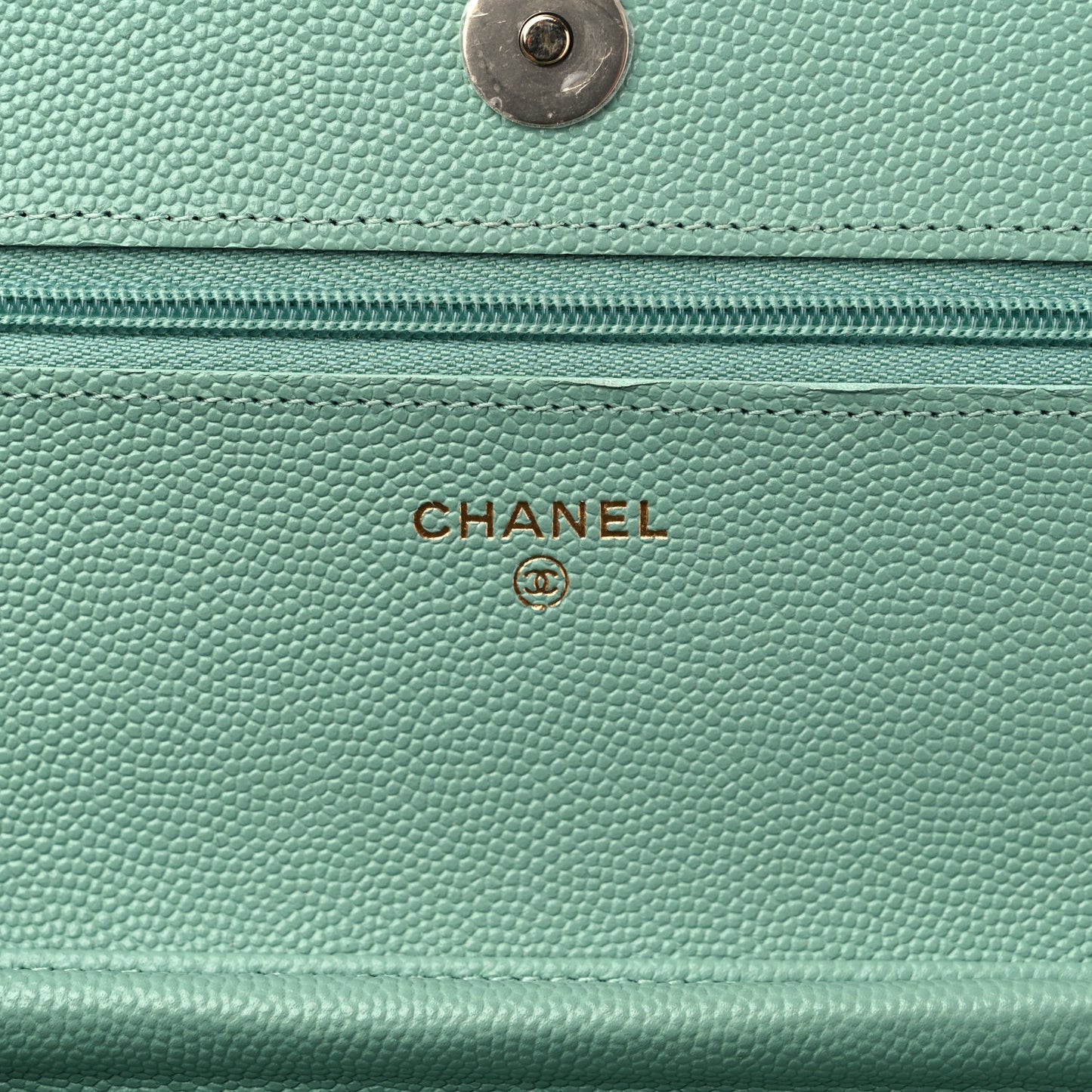 Caviar Quilted Wallet on Chain WOC Light Green