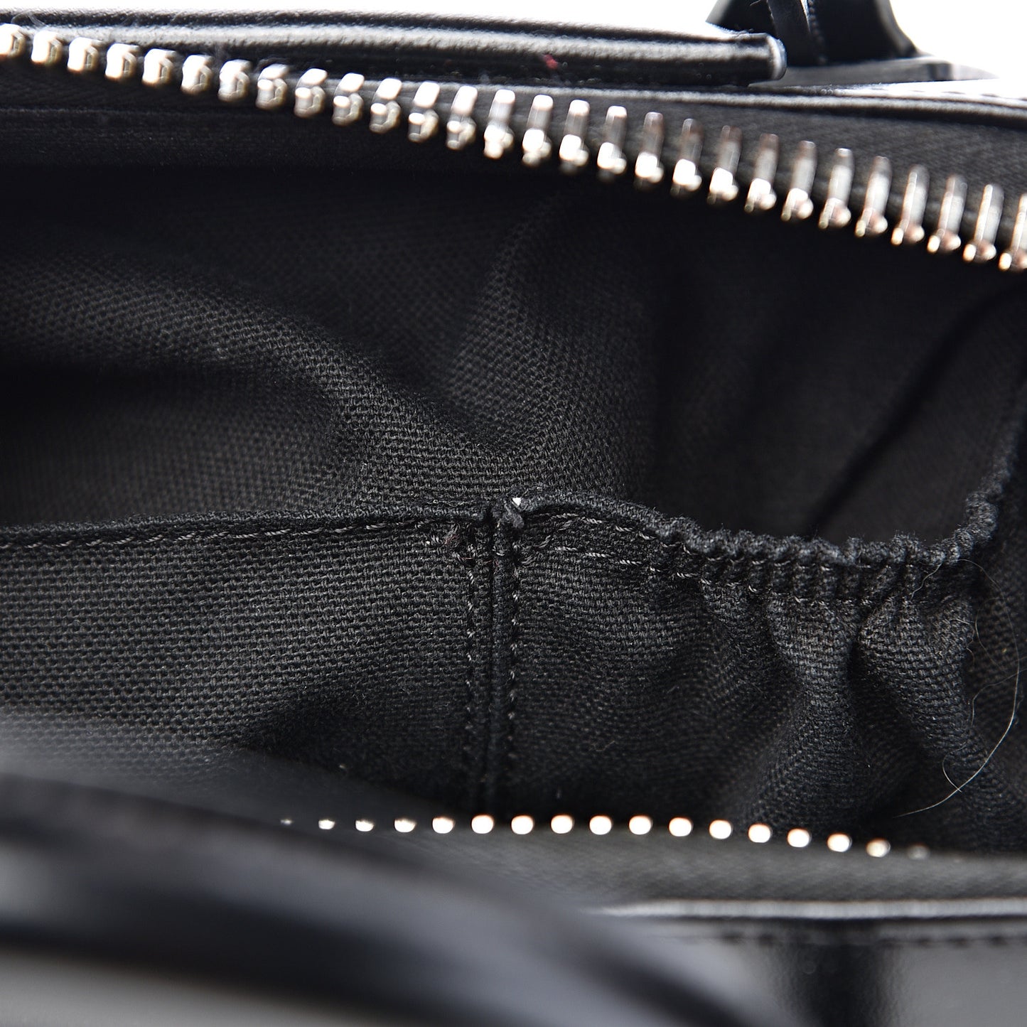 Shiny Lord Calfskin Small Antigona Black