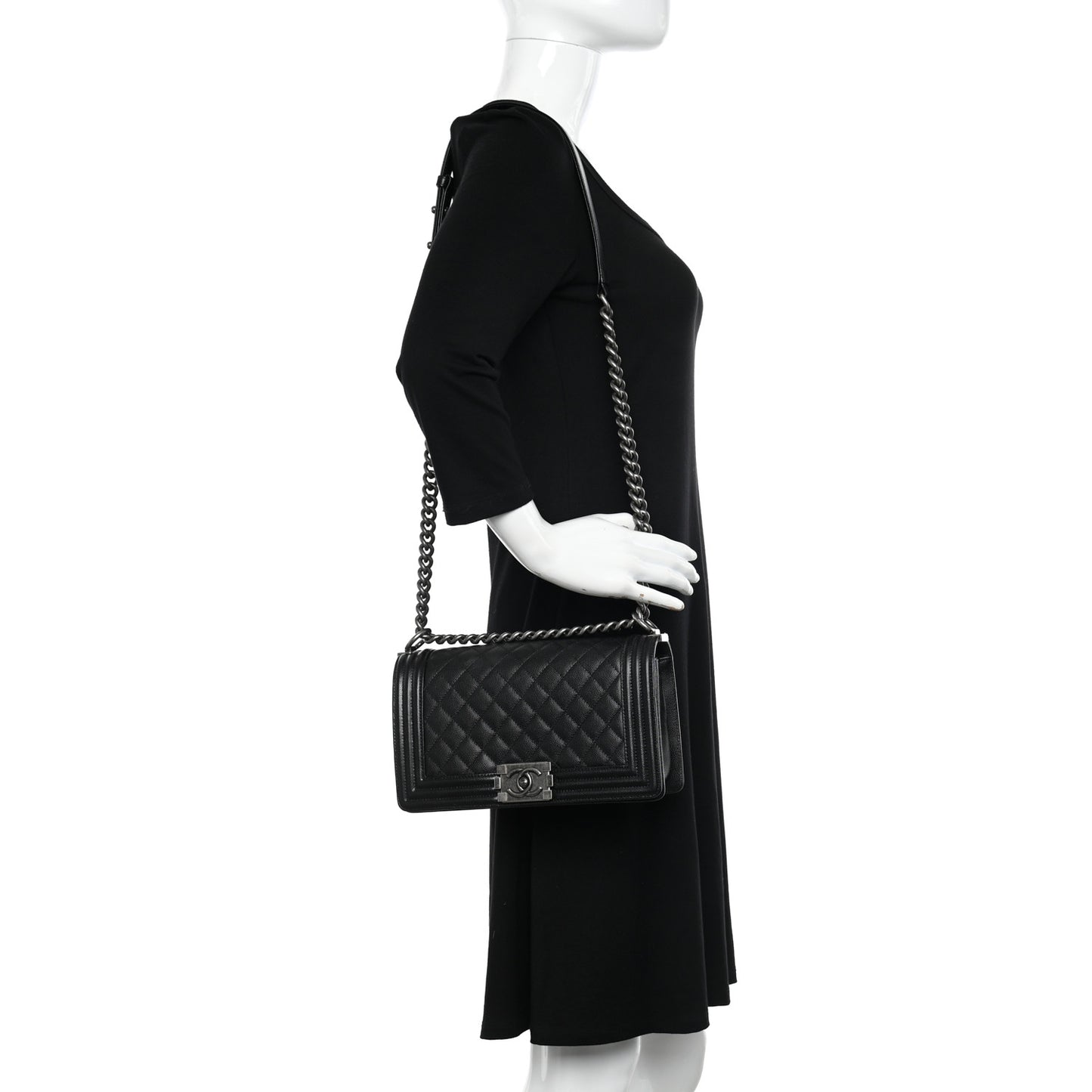 Caviar Quilted Medium Boy Flap Black