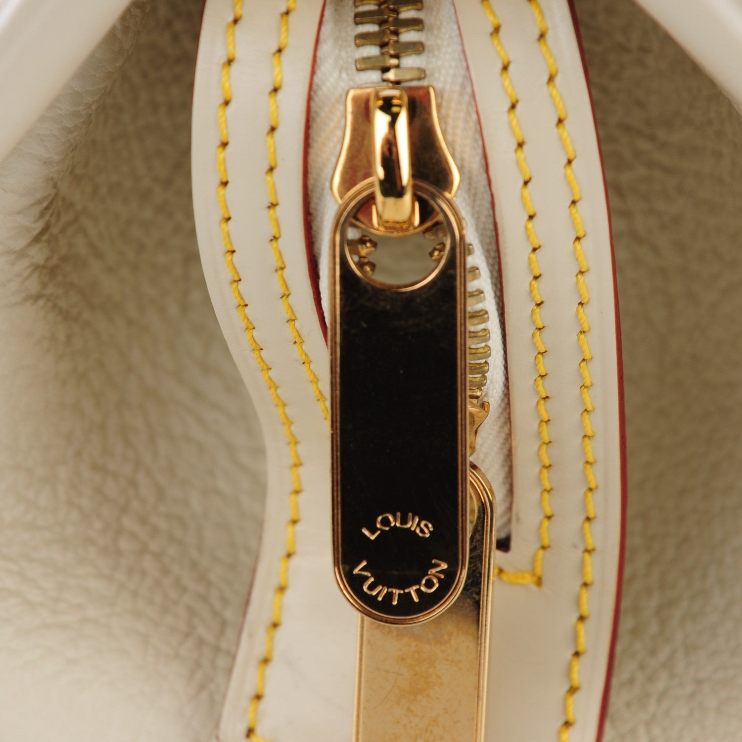 Louis Vuitton Suhali L Epanoui PM White 8 of 8